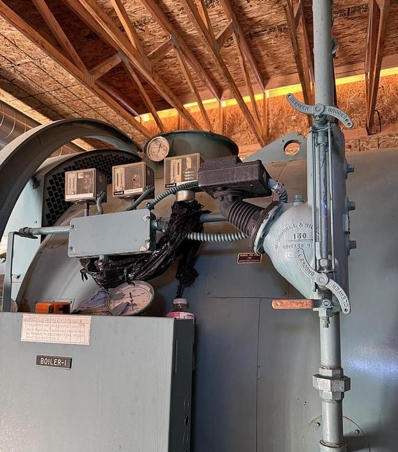 250 HP Cleaver Brooks CB200 Firetube Steam Boiler #BSCB250HP271 — photo 11