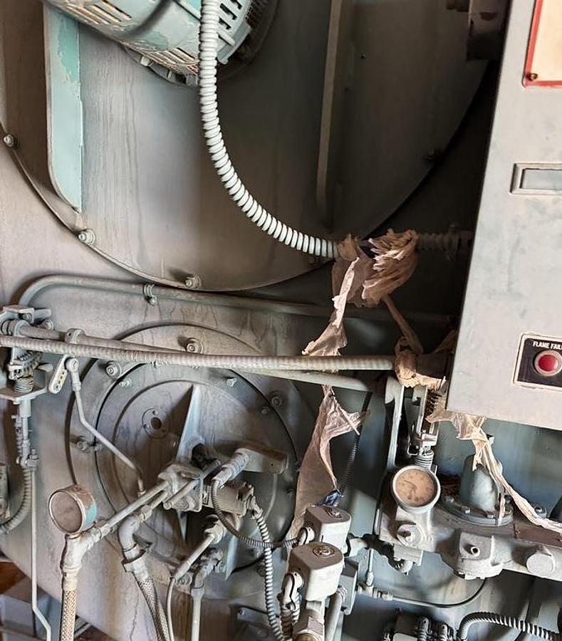 250 HP Cleaver Brooks CB200 Firetube Steam Boiler #BSCB250HP271 — photo 14