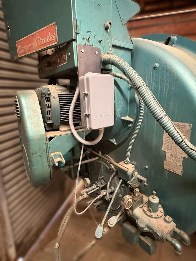 200 HP Cleaver Brooks CB-100-200 Firetube Steam Boiler #BSCB250HP246 — photo 6