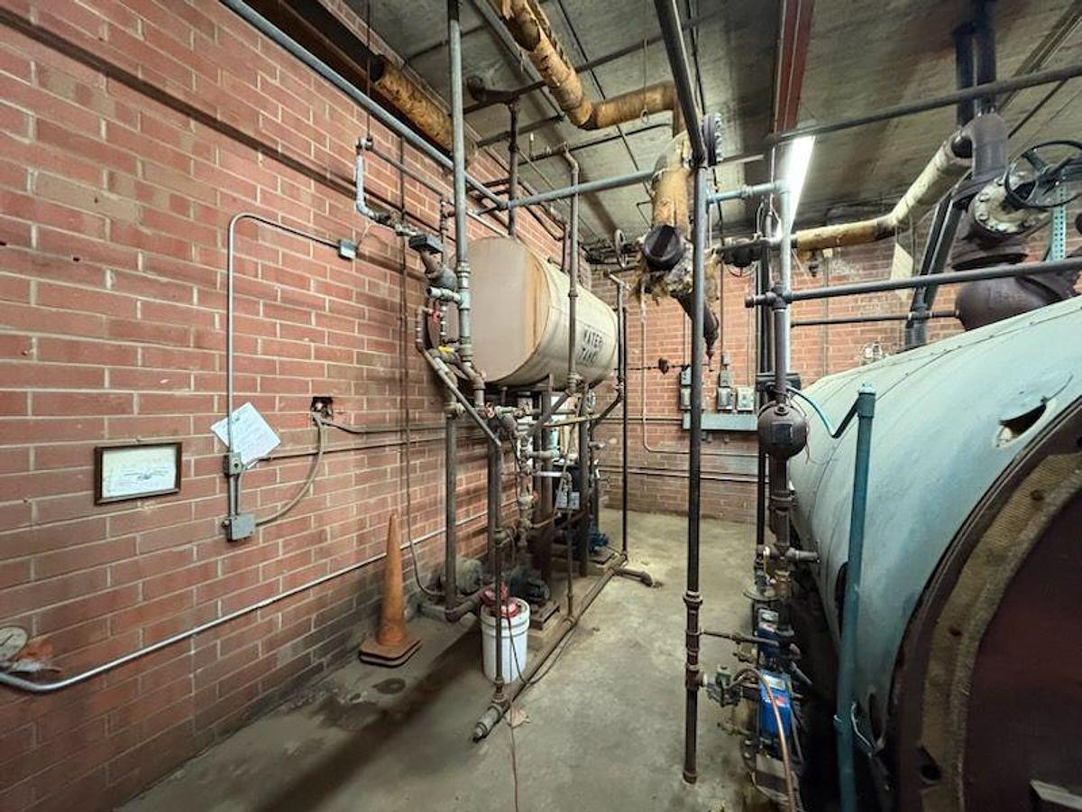 200 HP Cleaver Brooks CB-100-200 Firetube Steam Boiler #BSCB250HP246 — photo 7